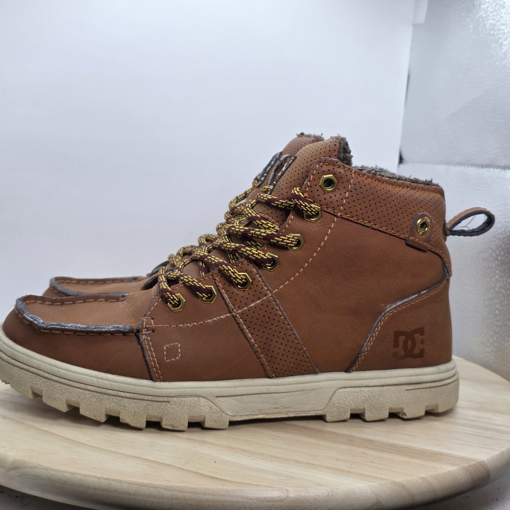 Men's Size 8 - DC Woodland Boots  Brown Moc Toe BMX‎ MOTO Hiking Skate Boots